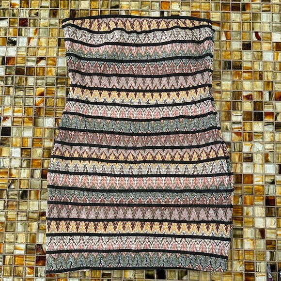 Forever 21 Strapless & Fitted Multicolor Mini Dress~Fully Lined~Side Zipper.~EUC - Picture 2 of 16